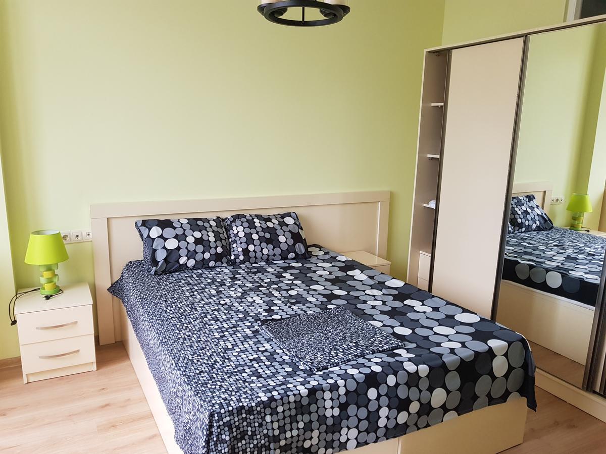 Apartments Cira 01 Батумі Екстер'єр фото